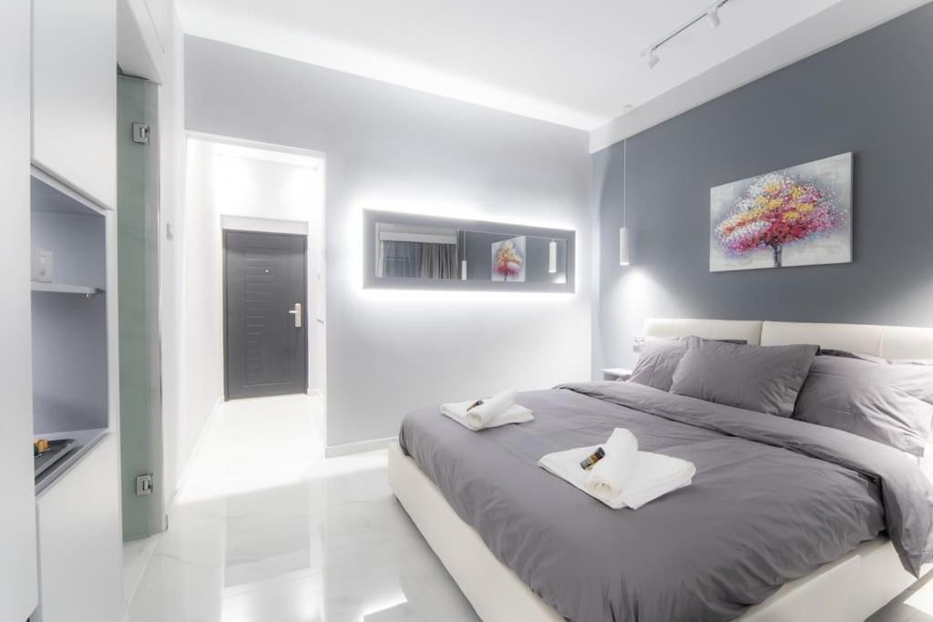 Lux Seaside Apartment By Volos Hospitality 외부 사진